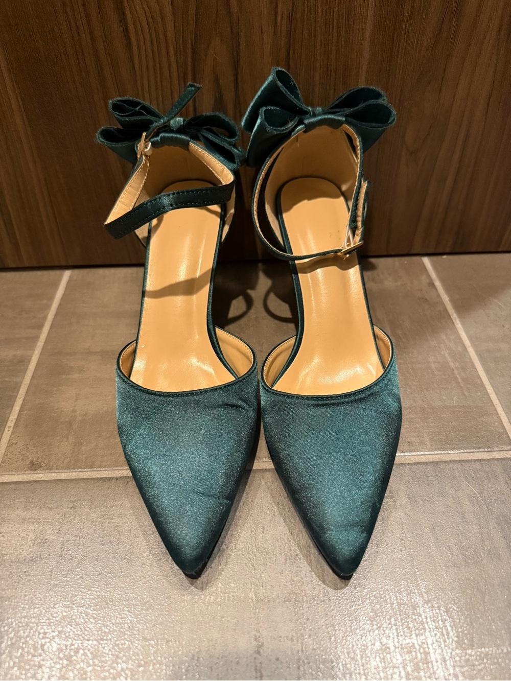 Women’s Emerald Green Satin Pointed-Toe Ankle-Strap Heels